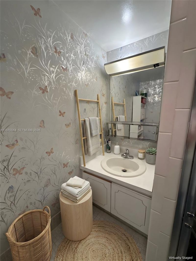 2304 Lake Osborne Dr , Unit 21, Lake Worth, FL 33461 Photo