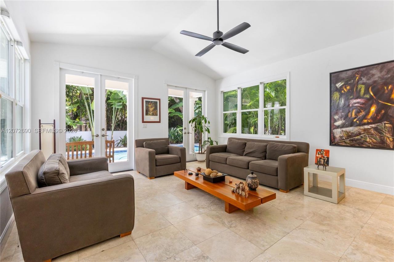 11050 Girasol Ave , Coral Gables, FL 33156 Photo