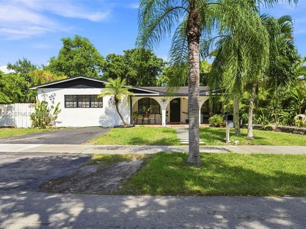 20001 Ranch Rd , Cutler Bay, FL 33189