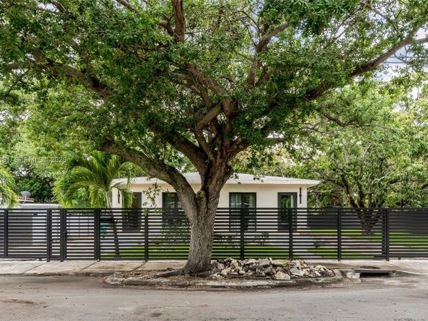 5510 NW 1st Ave , Miami, FL 33127