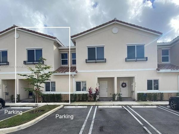 2810 NW 181st St , Miami Gardens, FL 33056