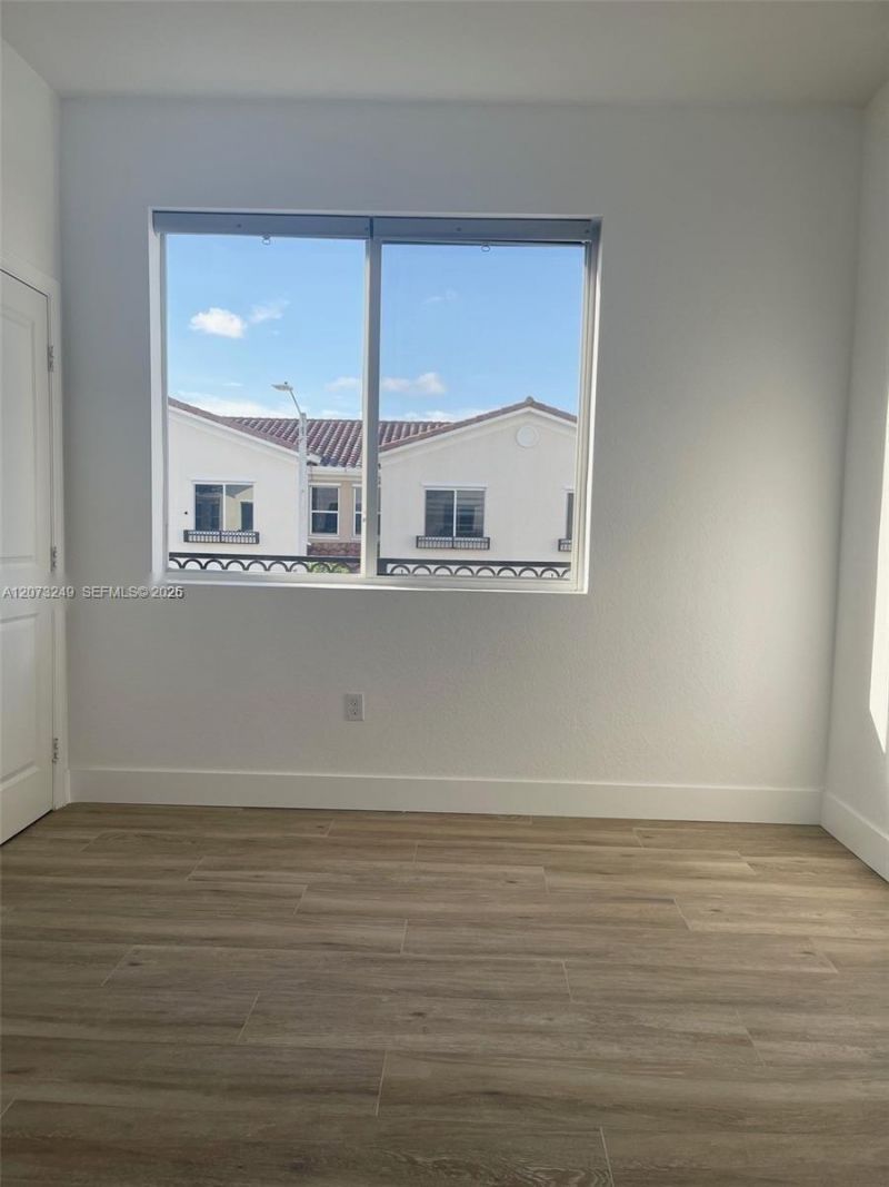 2810 NW 181st St, Miami Gardens, FL 33056 Photo