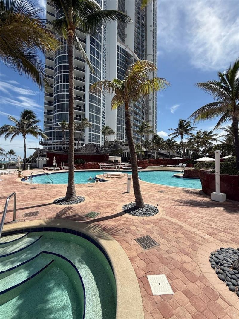 18201 Collins Ave, Unit 5009, Sunny Isles Beach, FL 33160 Photo