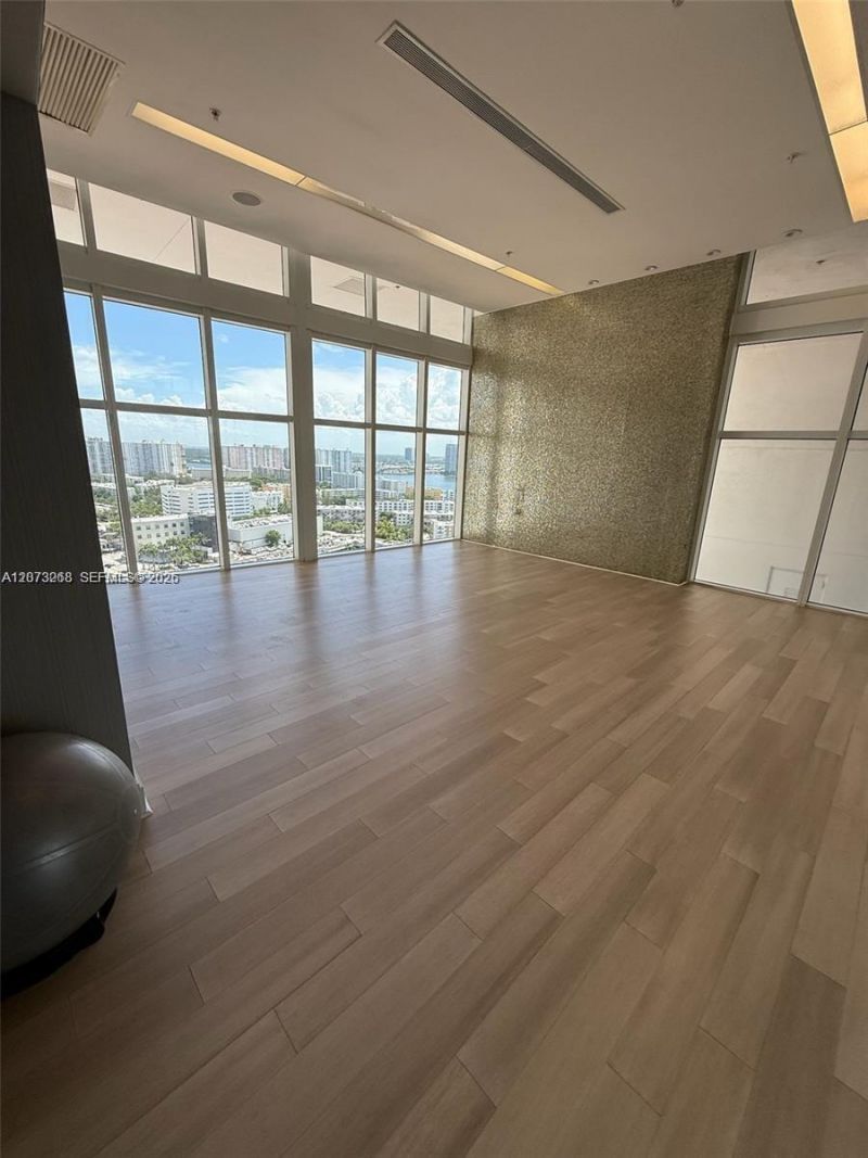 18201 Collins Ave, Unit 5009, Sunny Isles Beach, FL 33160 Photo