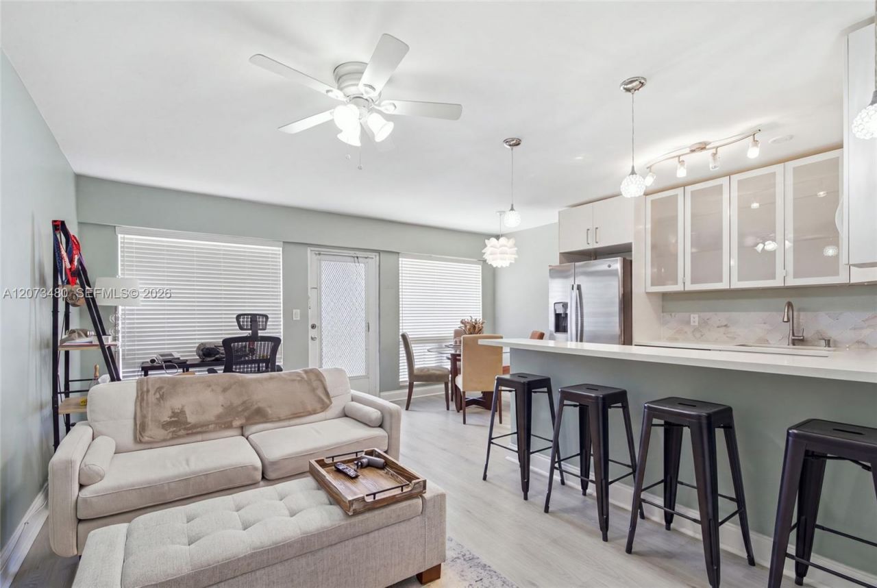 2716 NE 30th Pl , Unit 207C, Fort Lauderdale, FL 33306 Photo
