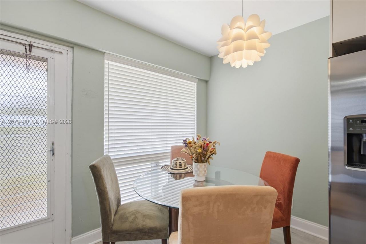 2716 NE 30th Pl , Unit 207C, Fort Lauderdale, FL 33306 Photo