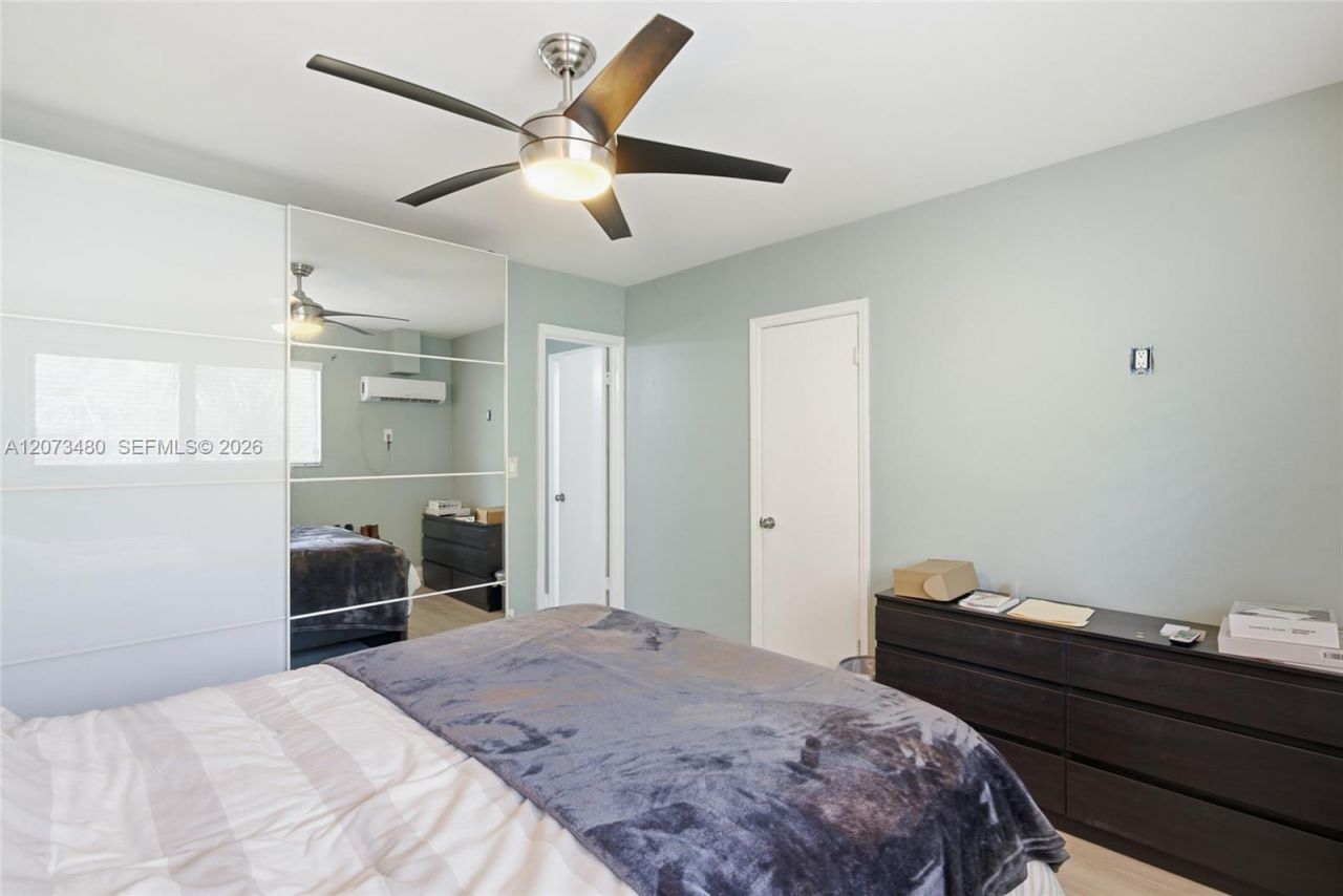 2716 NE 30th Pl , Unit 207C, Fort Lauderdale, FL 33306 Photo