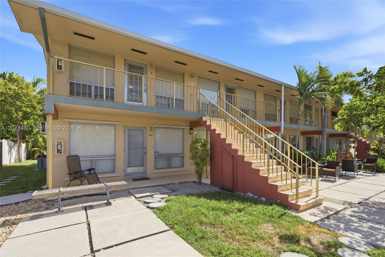 2716 NE 30th Pl , Unit 207C, Fort Lauderdale, FL 33306 Photo