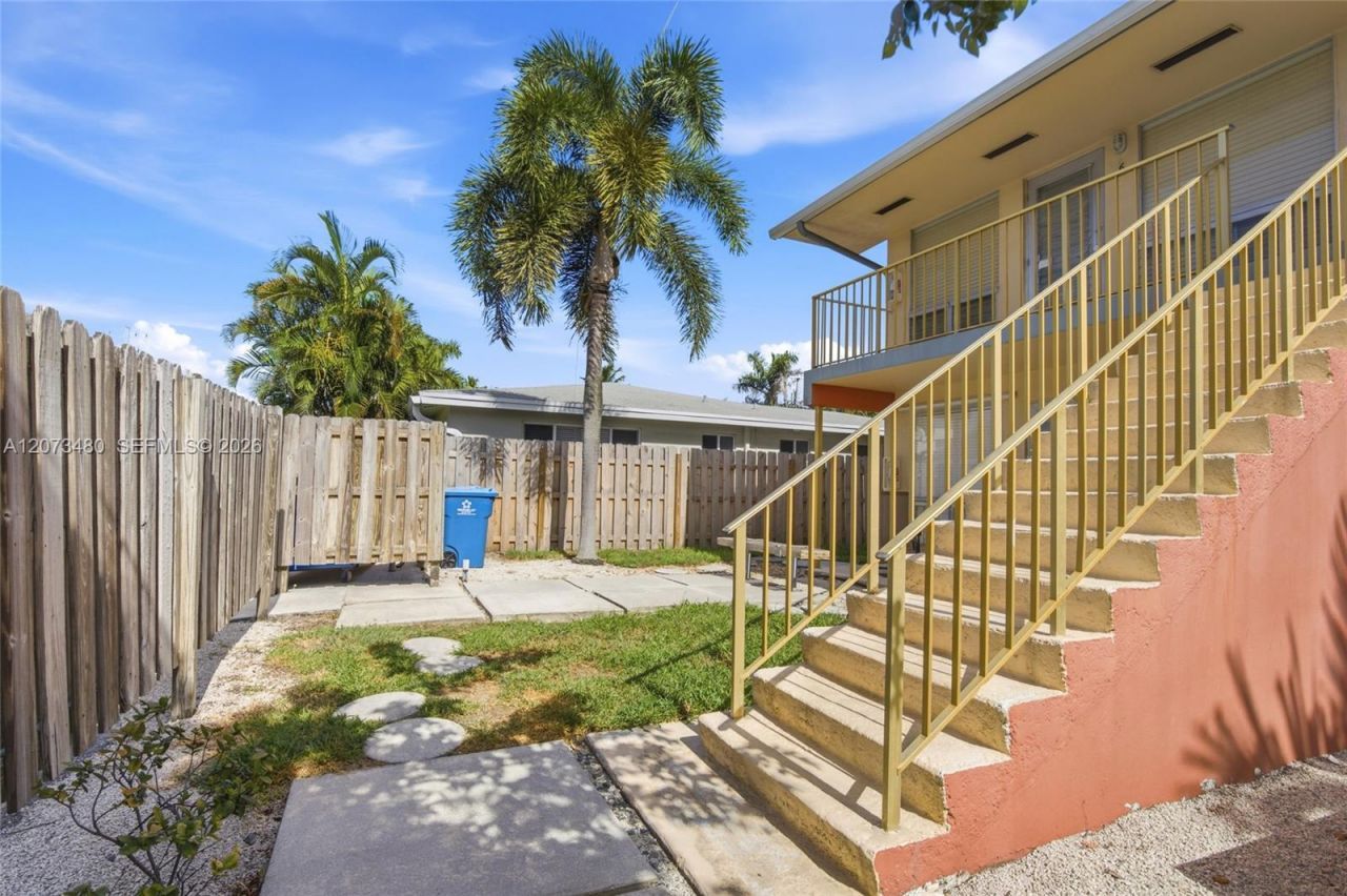2716 NE 30th Pl , Unit 207C, Fort Lauderdale, FL 33306 Photo