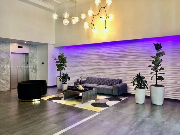 10 Aragon Ave , Unit 703, Coral Gables, FL 33134
