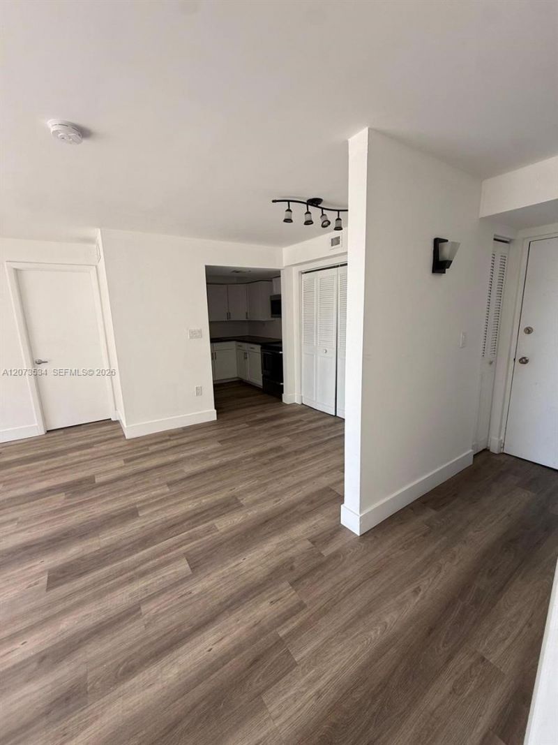 1720 NW N River Dr, Unit 408, Miami, FL 33125 Photo