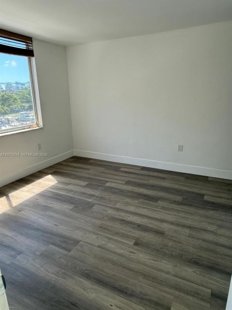 1720 NW N River Dr, Unit 408, Miami, FL 33125 Photo