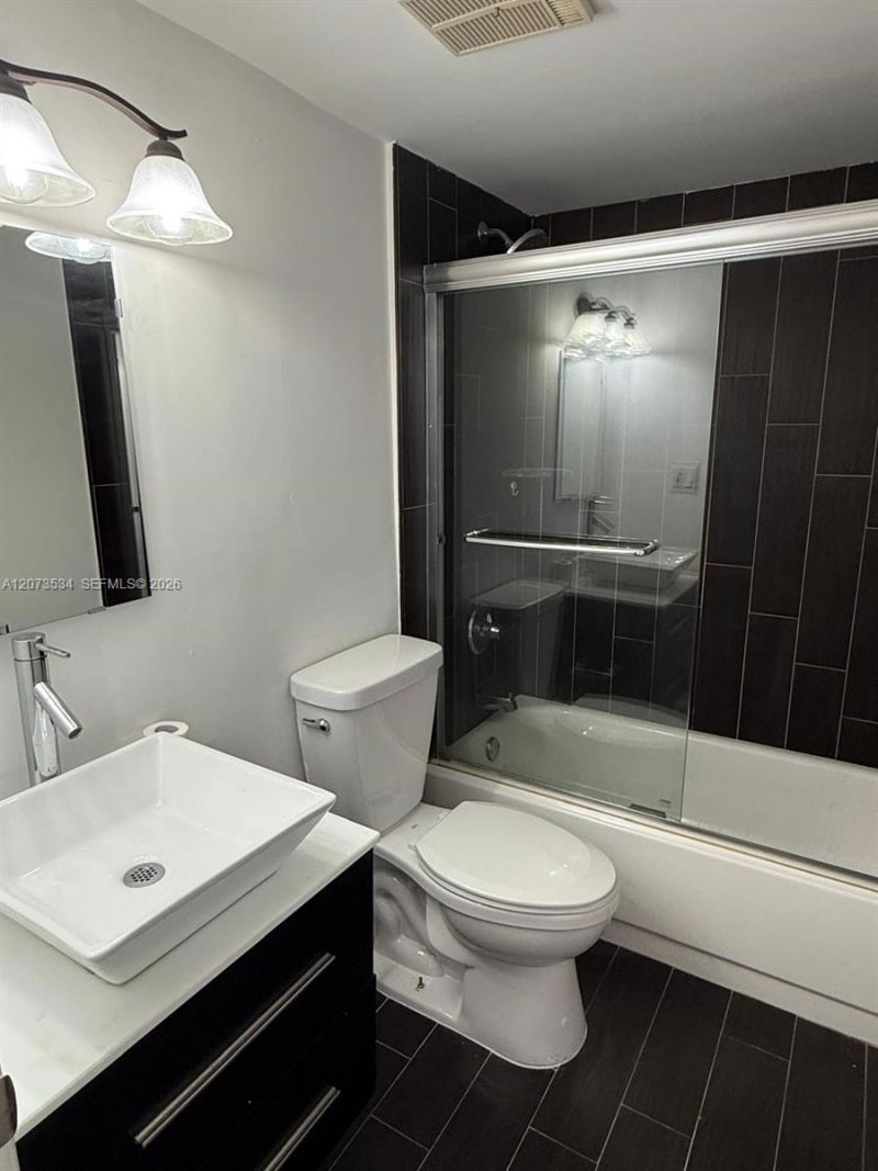 1720 NW N River Dr, Unit 408, Miami, FL 33125 Photo