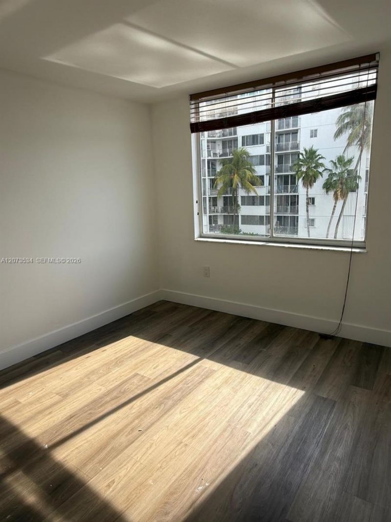 1720 NW N River Dr, Unit 408, Miami, FL 33125 Photo