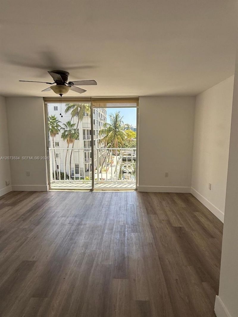 1720 NW N River Dr, Unit 408, Miami, FL 33125 Photo