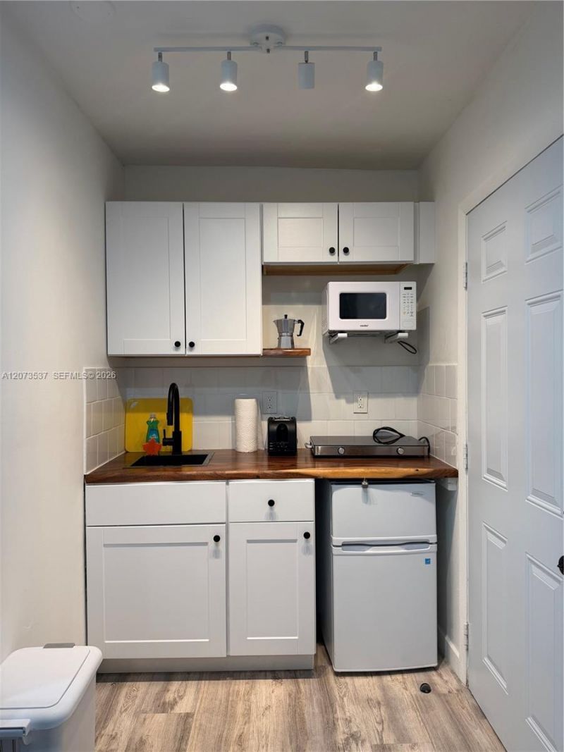 1510 Normandy, Unit B, Miami Beach, FL 33141 Photo