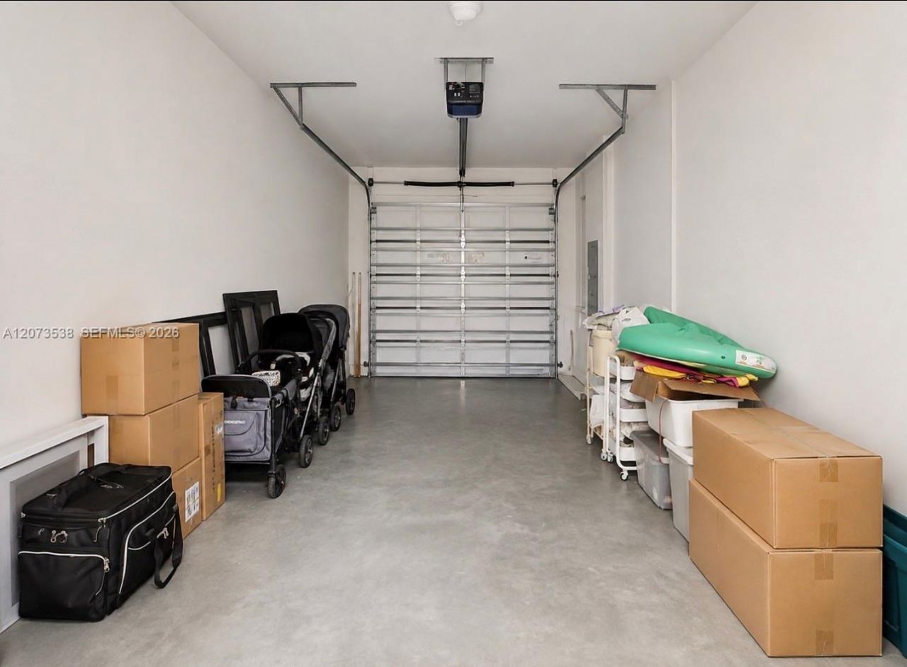 5930 NW 104th Path , Doral, FL 33178 Photo