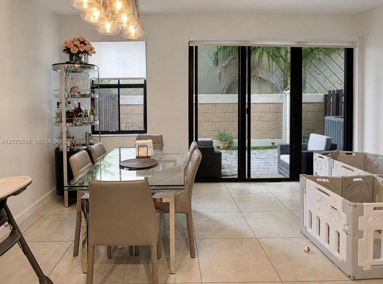 5930 NW 104th Path , Doral, FL 33178 Photo