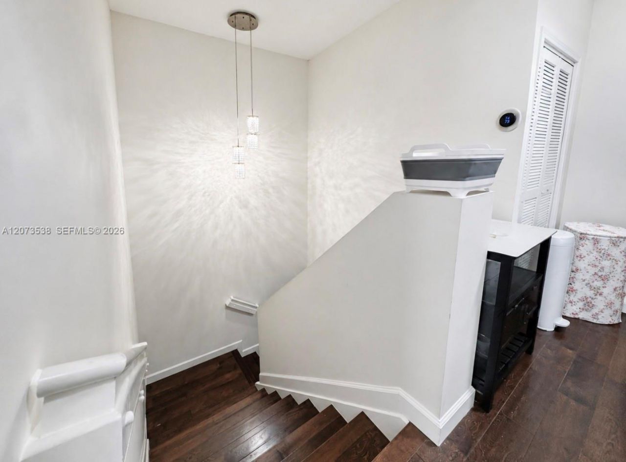 5930 NW 104th Path , Doral, FL 33178 Photo