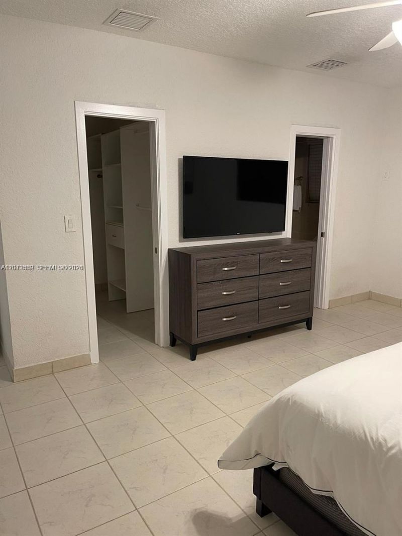 612 Hibiscus Dr , Hallandale Beach, FL 33009 Photo