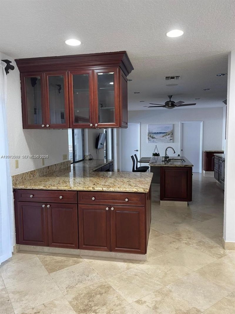 612 Hibiscus Dr , Hallandale Beach, FL 33009 Photo