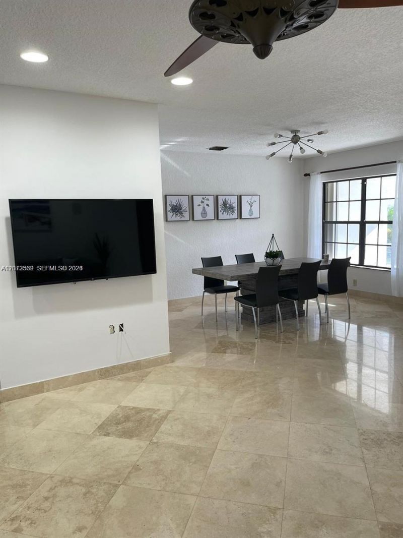 612 Hibiscus Dr , Hallandale Beach, FL 33009 Photo