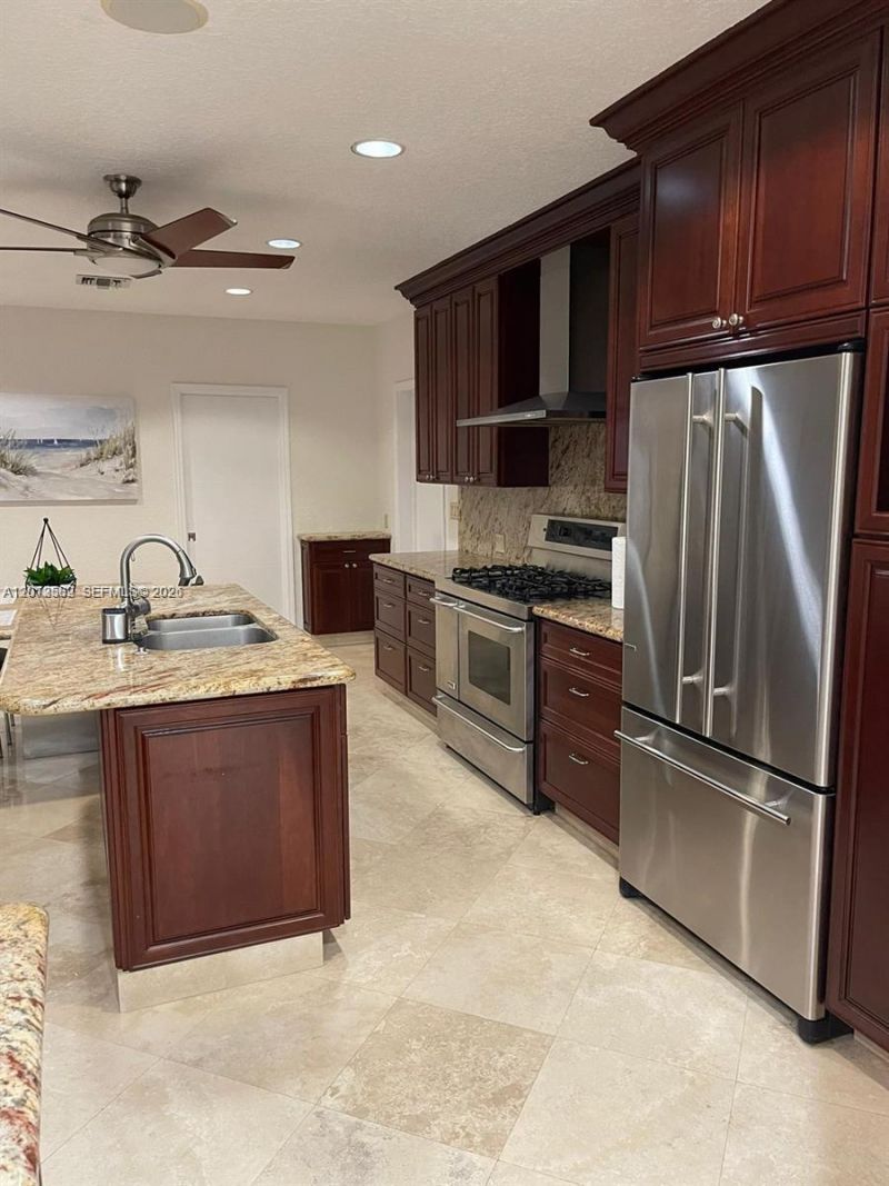 612 Hibiscus Dr , Hallandale Beach, FL 33009 Photo