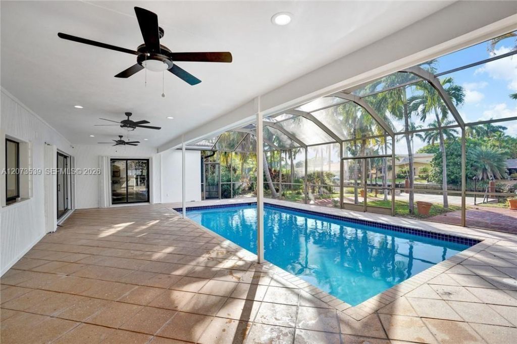 612 Hibiscus Dr , Hallandale Beach, FL 33009 Photo