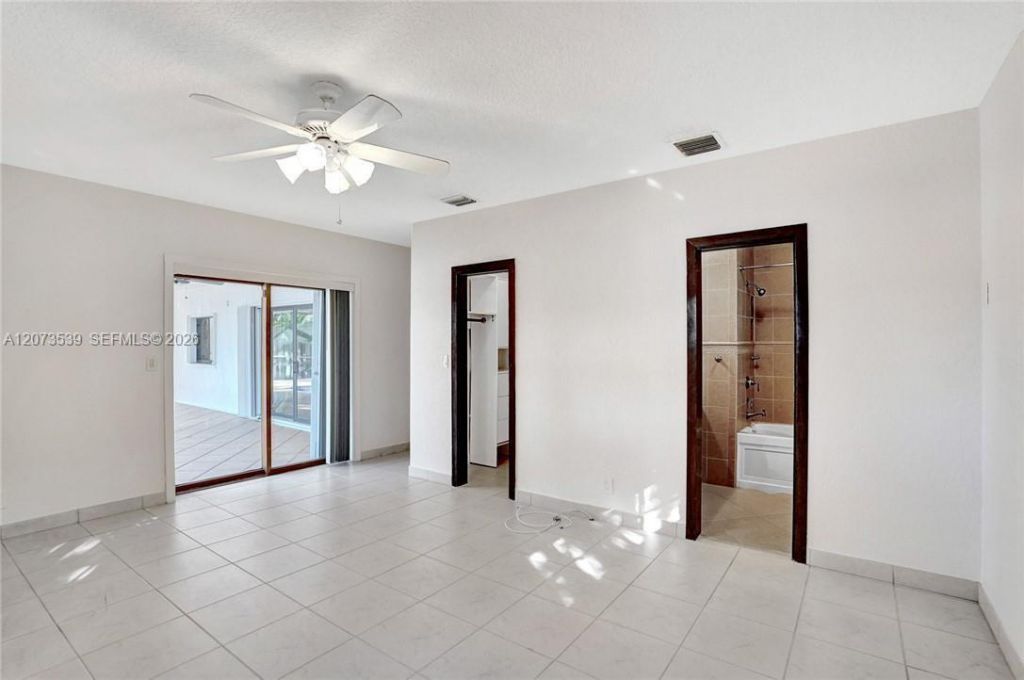 612 Hibiscus Dr , Hallandale Beach, FL 33009 Photo