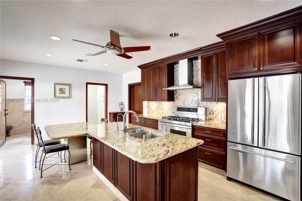 612 Hibiscus Dr , Hallandale Beach, FL 33009 Photo