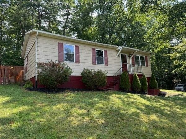 735 Thompson Road, Culloden, WV 25510
