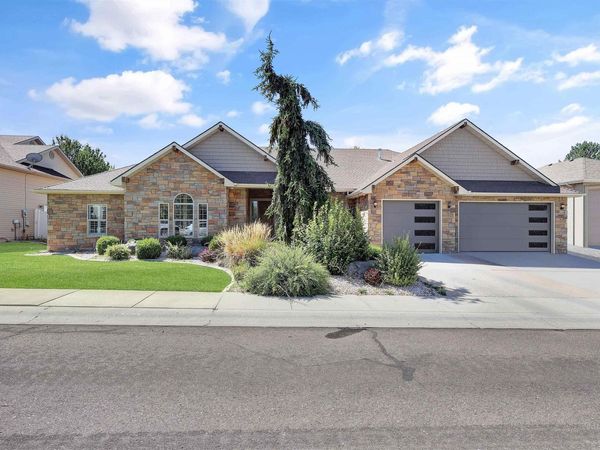 2782 Sun Meadow Dr., Twin Falls, ID 83301