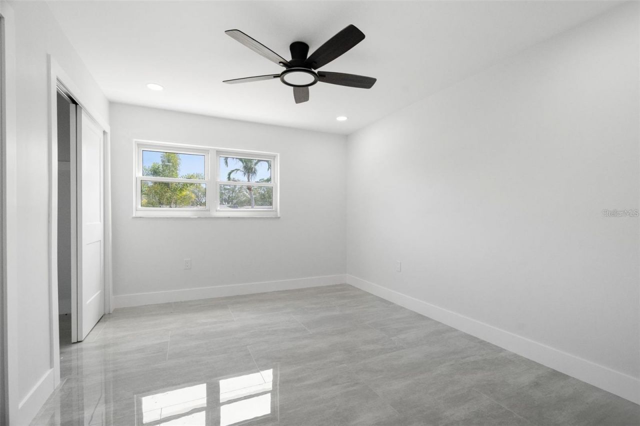 1715 Delaware Avenue Ne, Saint Petersburg, FL 33703 Photo