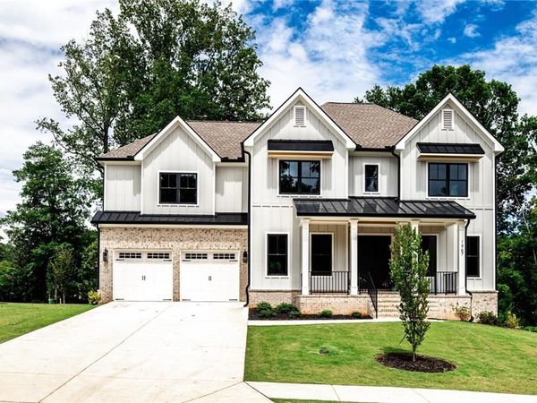 1967 Highgrove Court , Atlanta, GA 30345