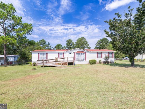 294 Pebble Hill Circle, Sylvester, GA 31791