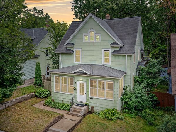 1070 Minnehaha Avenue E, Saint Paul, MN 55106