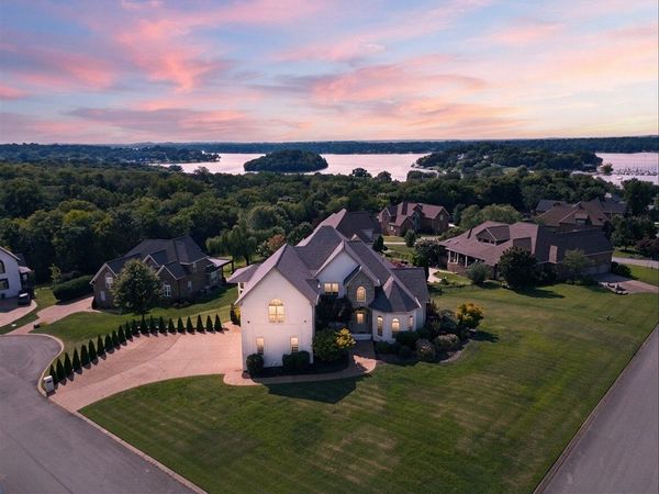 600 Mossy Pt , Mount Juliet, TN 37122