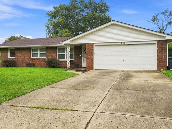 710 Piccadilli Road , Anderson, IN 46013