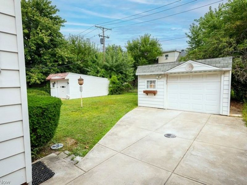 21101 Crystal Avenue, Euclid, OH 44123 Photo 36