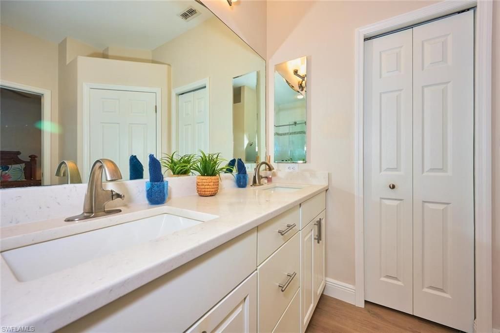 8837 E Bay Cir , Fort Myers, FL 33908 Photo