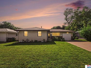 5124 S 121St Street, Omaha, NE 68137