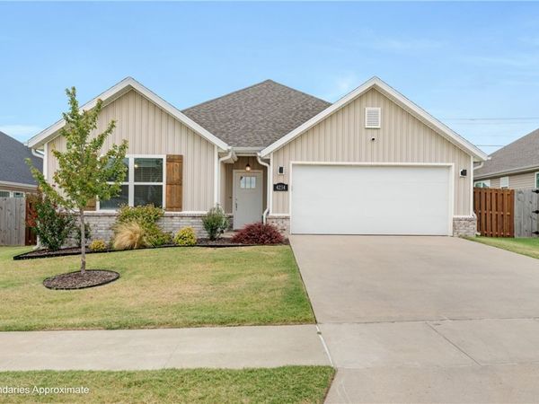 4234 W Buckaroo Street , Fayetteville, AR 72704