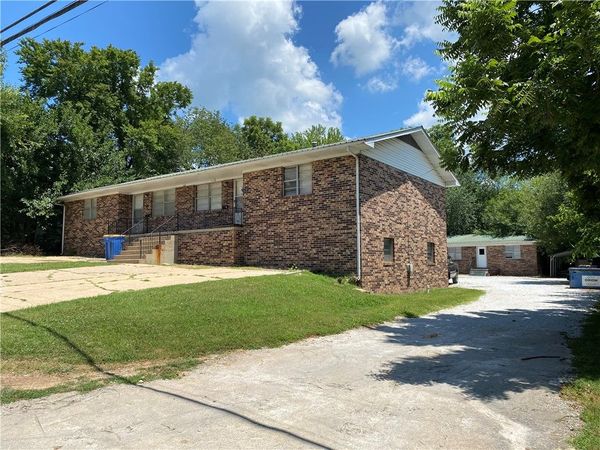 409 N Chestnut Street , Harrison, AR 72601
