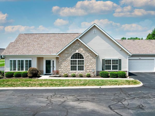 4872 Ashleigh Drive , Dublin, OH 43016
