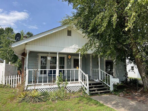 107 N 19th Street , Herrin, IL 62948