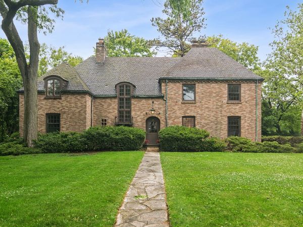 102 Pine Road , Barrington, IL 60010