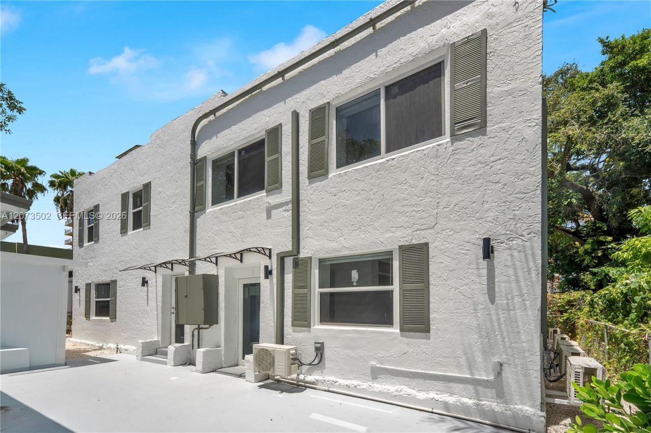 769 NW 10th St , Unit 1, Miami, FL 33136 Photo