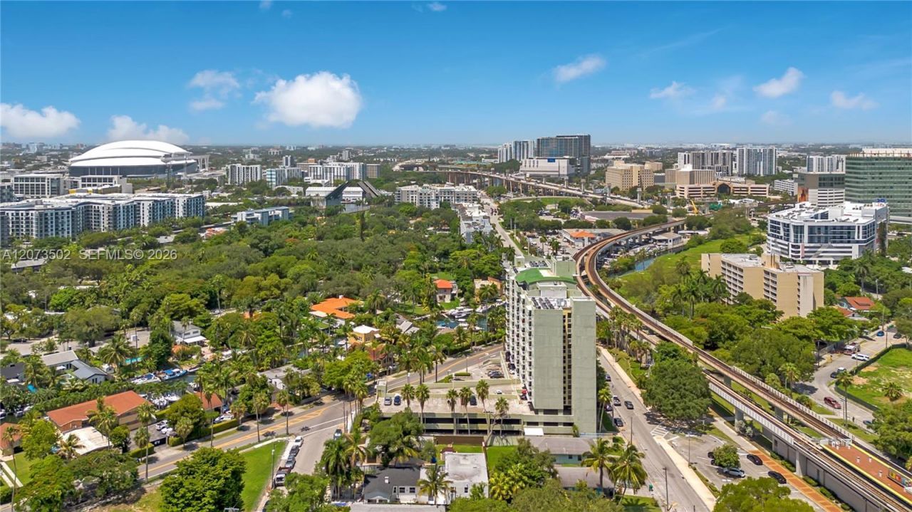 769 NW 10th St , Unit 1, Miami, FL 33136 Photo