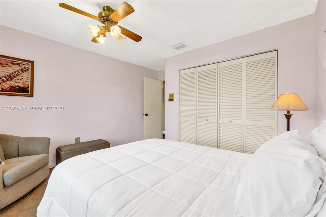 6302 NW 201st Ter , Hialeah, FL 33015 Photo