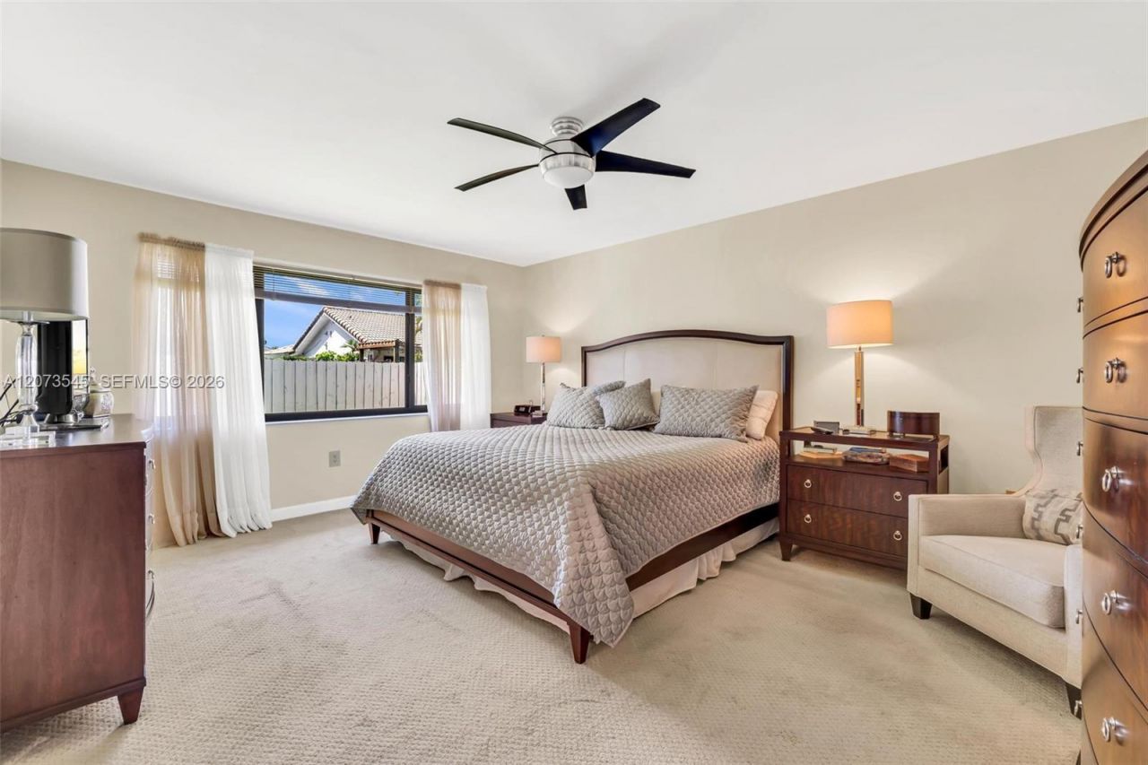 6302 NW 201st Ter , Hialeah, FL 33015 Photo